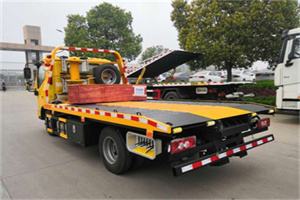 株洲道路救援拖车报价